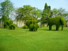 バーンパイン宮殿の庭園
