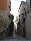 ジローナ旧市街の細路地は趣きがあります。