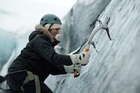 アイスランドで4番目に大きな氷河を登る