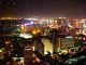 高層ビルのバーで綺麗な夜景を。