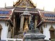 エメラルド寺院入り口、仙人の像