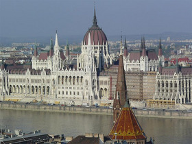 タリフに掲載なし ハンガリー国会議事堂 見学ツアー(約1.5時間）