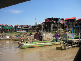 本当のカンボジアの静かな漁村