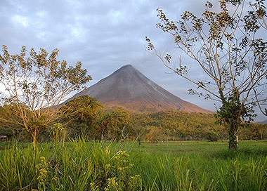 アレナル火山