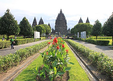 プランバナン寺院群