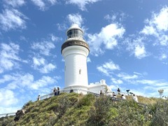 バイロンベイの灯台から海を見渡すことができます