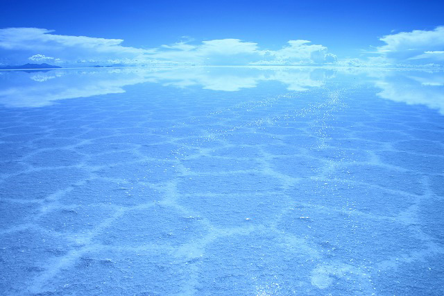 広大なウユニ塩湖