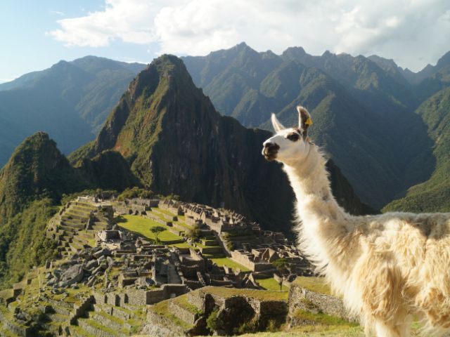 インカ帝国が作り上げた神秘の天空遺跡、マチュピチュ
