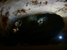 壮大な規模を誇るフォンニャ洞窟
