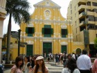 黄色がかわいい聖ドミニコ教会