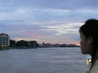 メコン川の美しい夕日を鑑賞
