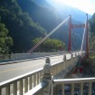 峡谷を渡る橋