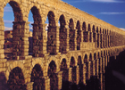 世界遺産セゴビアにある古代ローマの水道橋