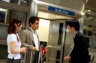 お客様とお会いしたら、係員がドライバーに連絡します。