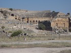 壮麗な円形劇場が残るヒエラポリス