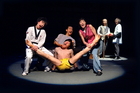 韓国のアクロバットパフォーマンス｢Jump｣のワンシーン