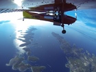 飛行機からザグレブの街を見下ろす