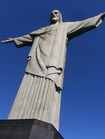 巨大キリスト像がそびえ立つコルコバード