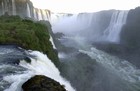 世界三大瀑布のイグアスの滝の全景はブラジル側でしか見られません。