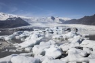 氷河が浮かぶヨークルスアゥルロゥン湖