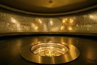 黄金博物館の華やかなホール。
