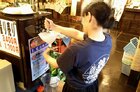 月に一度、この時にしか飲めない超限定酒の量り売りも行っています