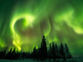 幻想的なオーロラ鑑賞をお楽しみください