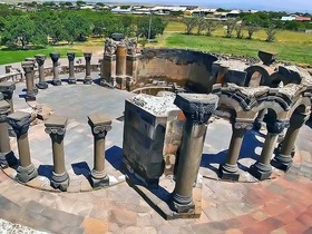 世界遺産、ズヴァルトノツの考古遺跡を散策