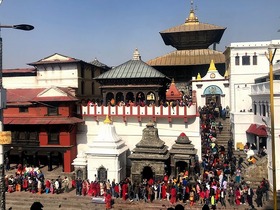 ネパール最大のヒンドゥー寺院、パシュパティナート寺院