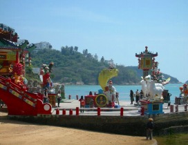 多くの神様が集合する天后廟は縁起が良い場所