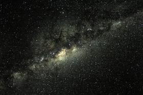 降ってくるような星空に言葉を失います