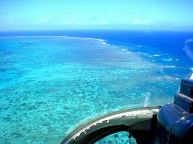 空からのグレートバリアリーフは最高の景色