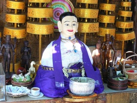 「街の名物」ワット・プノン