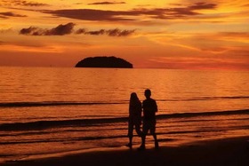 マレーシアの海と夕日