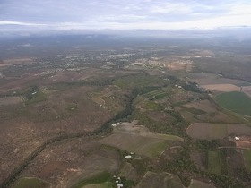 オーストラリアの広大な大地が眼下に