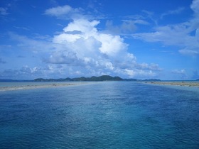 ポストカードのようなパラオの島々と海