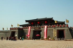 三国志のテーマパーク「三国城」
