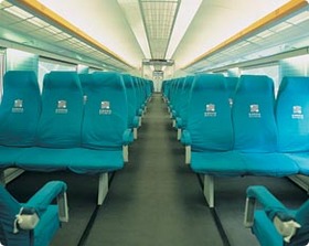 龍陽路駅⇔上海浦東空港間リニアの車内の様子