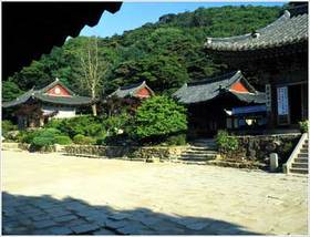伝統的な韓流建築を見学