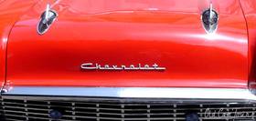 赤のChevrolet 57で回るハバナ観光