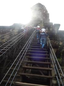 アンコールワット 第三回廊への階段