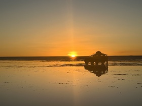 雨季は鏡張り、乾季はインカワシ島など、季節を問わず滞在が楽しめます。