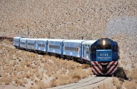 サルタの見どころの一つ、雲の列車の乗車は必須！