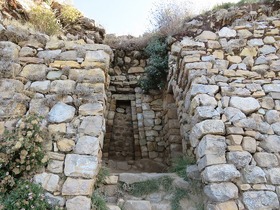 オプションで、インカ文明始まりの島「太陽の島」をボートで訪問