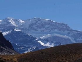 アコンカグアとアンデス山脈の大自然をお楽しみください