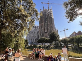 バルセロナ市内からみたサグラダファミリアの絶景。