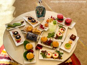 サンセット鑑賞＆ディナー付きプランに含まれるカナッペとウェルカムドリンク