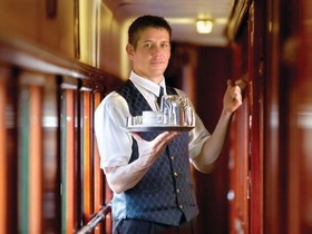 豪華列車での旅に参加して、アフリカでの素敵な思い出作り