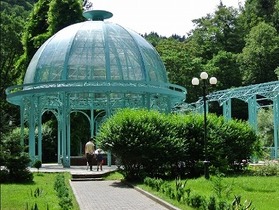 ミネラルウォーターで有名な保養地、ボルジョミ