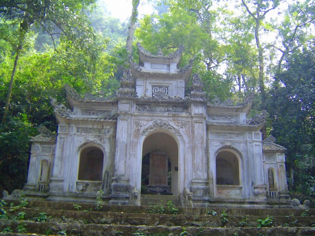 さらに砦が!13の寺院からなる仏教聖地に考えさせられます!